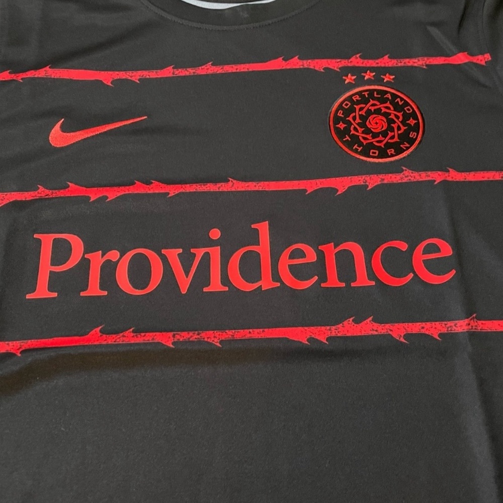 Portland Thorns FC NWSL Men’s Nike Jersey - Picture 2 of 11
